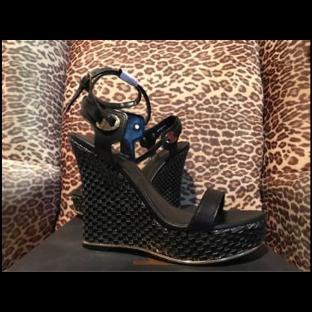 Bebe Bellana Wedge